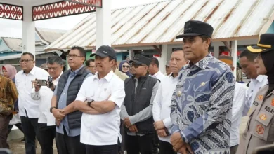 Bupati Jarot pantau Budidaya Mutiara di Pulau Bungin
