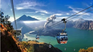 Ilustrasi kereta gantung di kawasan Taman Nasional Gunung Rinjani.