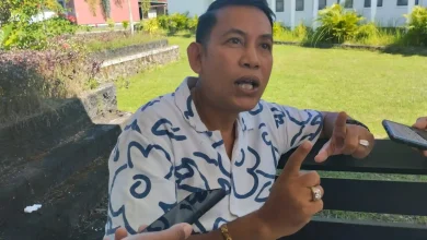 Wakil Ketua Komisi IV DPRD Lobar, Dr. Syamsuriansyah saat memberikan keterangan, Selasa, 30 Juni 2026.